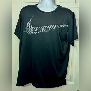 Nike Pro standard fit large